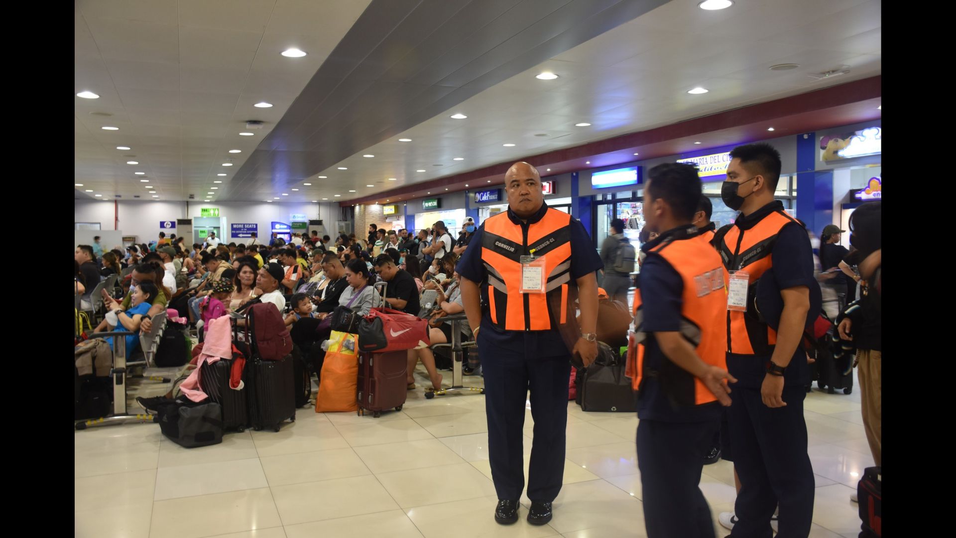 Coast Guard District NCR-Central Luzon Rear Adm. Cornello nag-inspeksyon sa NAIA