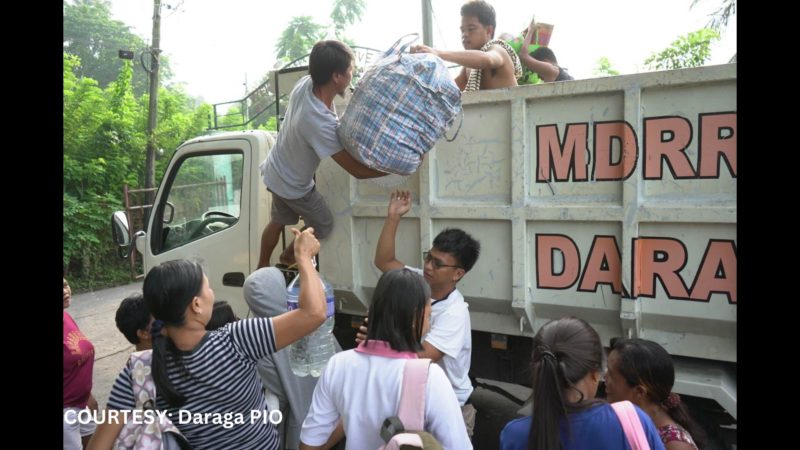 Preemptive at mandatory evacuation sa mga apektadong barangay sa palibot ng Mt. Mayon inumpisahan na