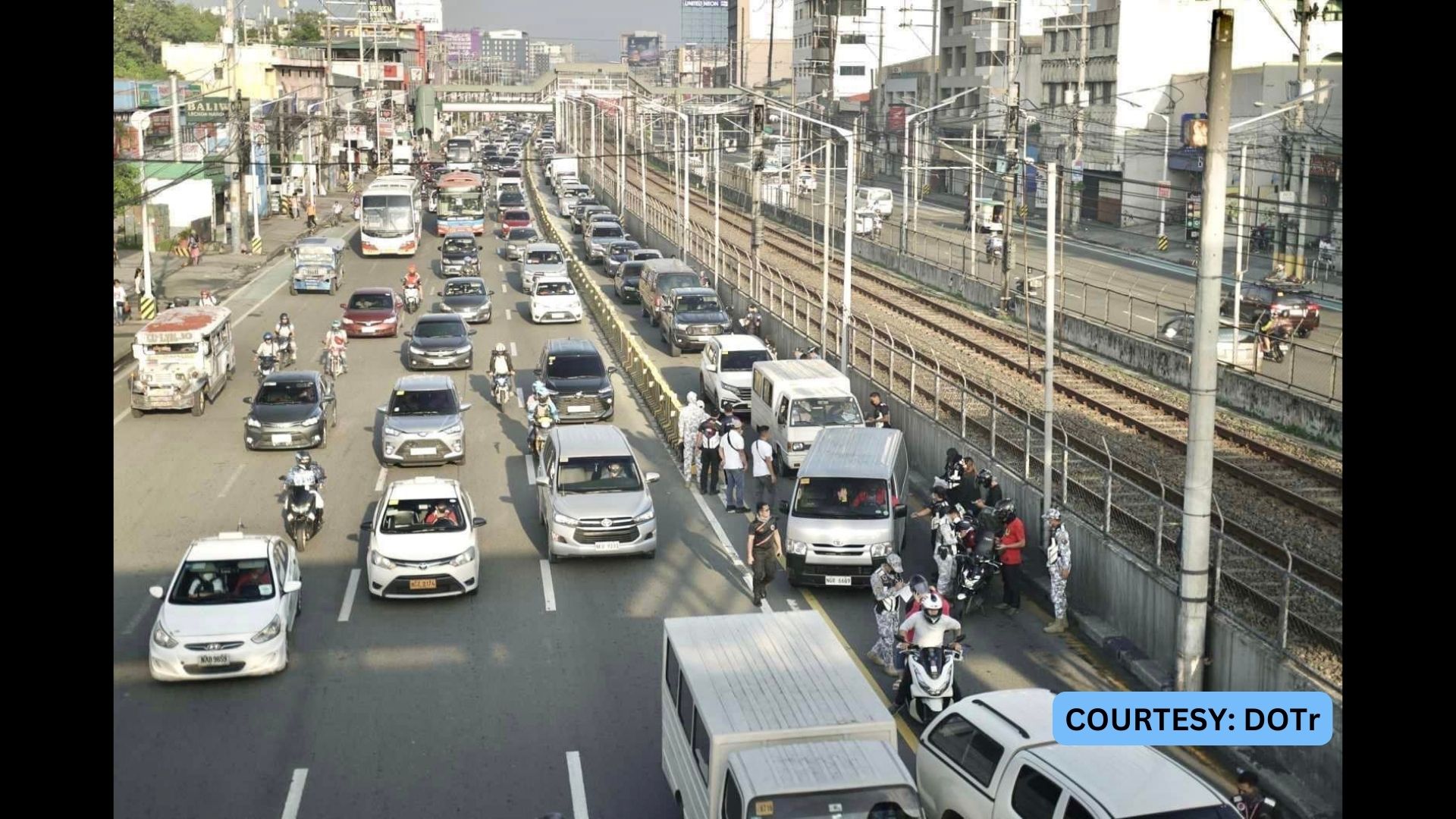 150 na motorista huli sa pagdaan sa EDSA Busway