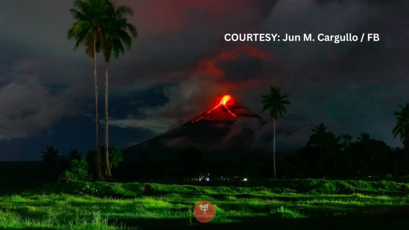 109 volcanic earthquake, 33 PDCs naitala sa Mt. Mayon sa magdamag