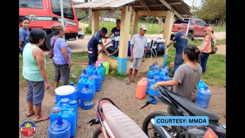 Mahigit 10,000 galon ng malinis na inuming tubig naipamahagi na ng MMDA sa Ilocos, Abra at Benguet