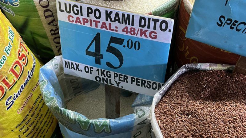 Sumunod kahit lugi; retailers ng bigas sa Muntinlupa umaaray sa pinairal na price ceiling