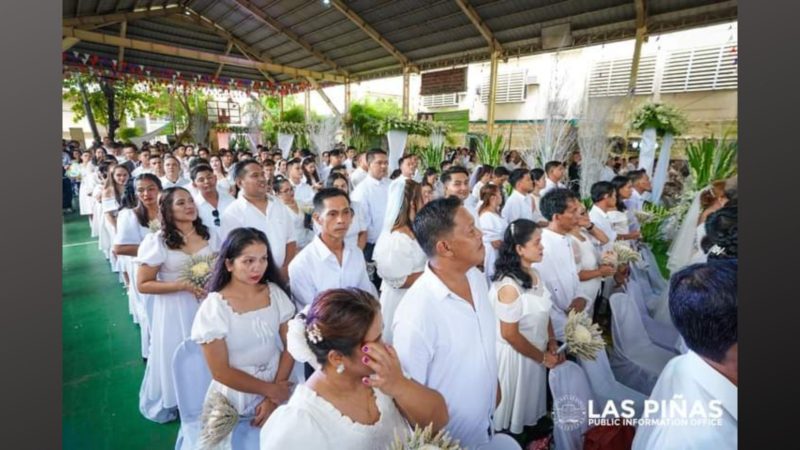 Las Piñas nagsagawa ng Kasalang Bayan; mahigit 100 couples sabay-sabay na pinagbuklod