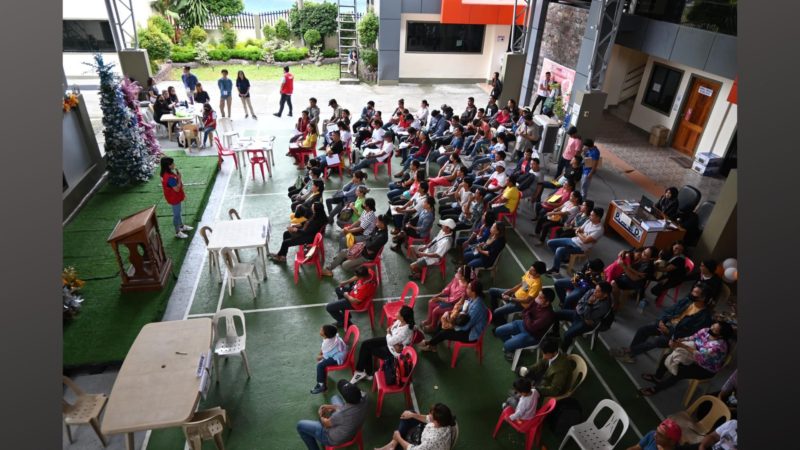 Mga nagbalik-probinsya sa Koronadal City tumanggap ng tulong-pinansyal mula sa DSWD