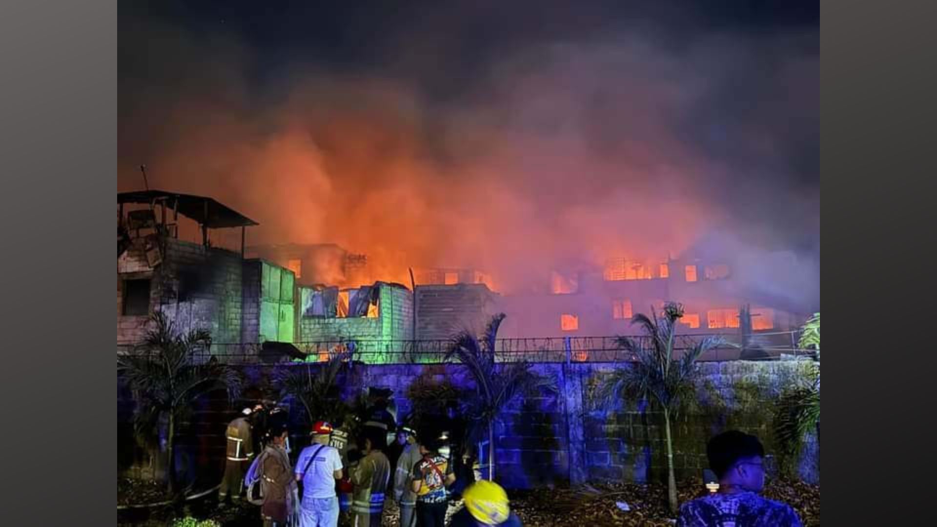 Residential area sa Parañaque City nasunog, 320 na pamilya apektado