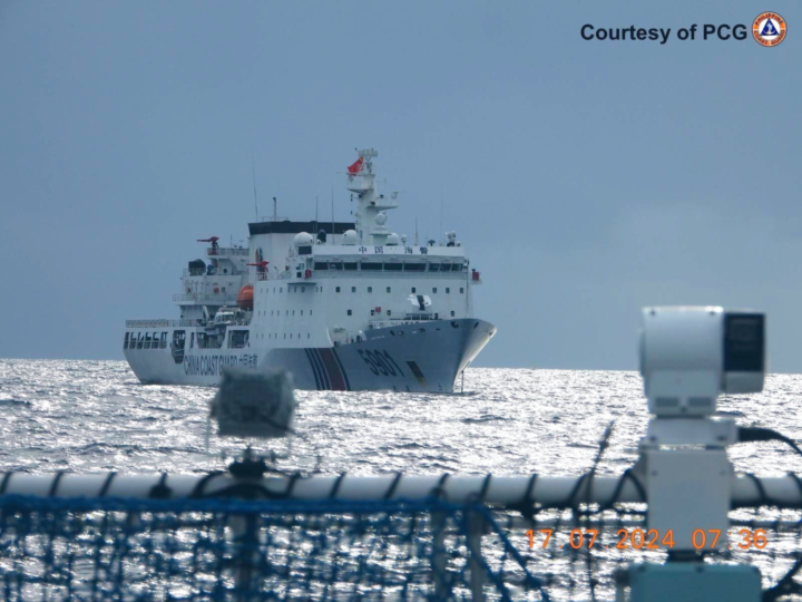 Monster Ship ng Chinese Coast Guard nananatili sa Escoda Shoal – PCG