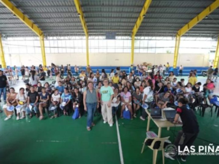 300 kababaihan lumahok sa family planning caravan ng Las Piñas City