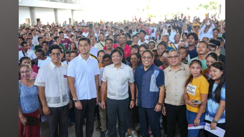 P157.9 na halaga ng tulong ipinamahagi ni Pang. Marcos sa mga magsasaka at mangingisda sa Ilocos Norte