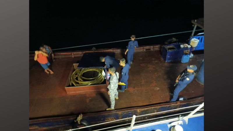 Barko na sangkot sa “paihi” naharang sa Manila Bay