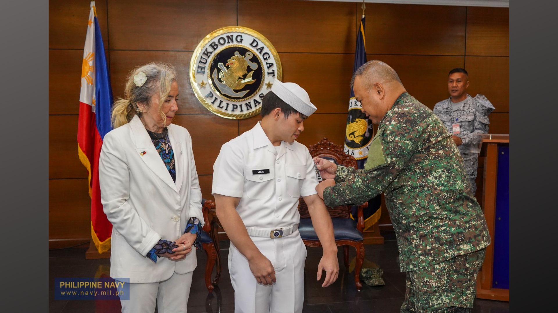 Carlos Yulo, reserve force na ng Philippine Navy