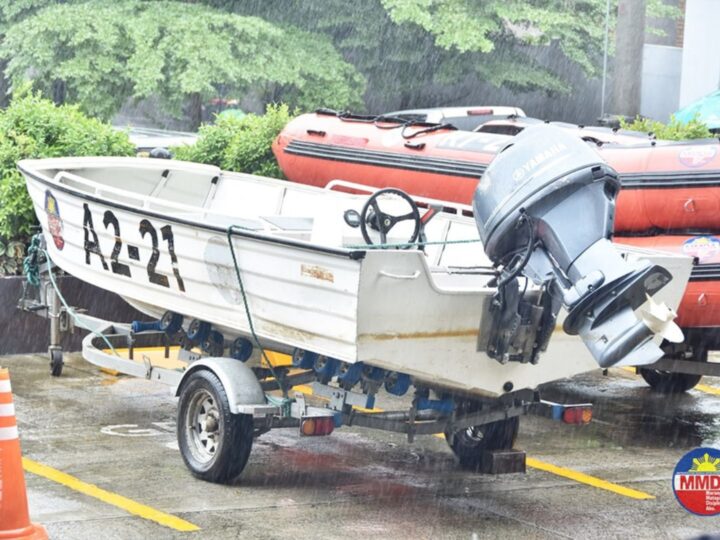 Rescue at emergency equipment ng MMDA handa nang ipadala sa mga lugar na apektado ng bagyong Kristine