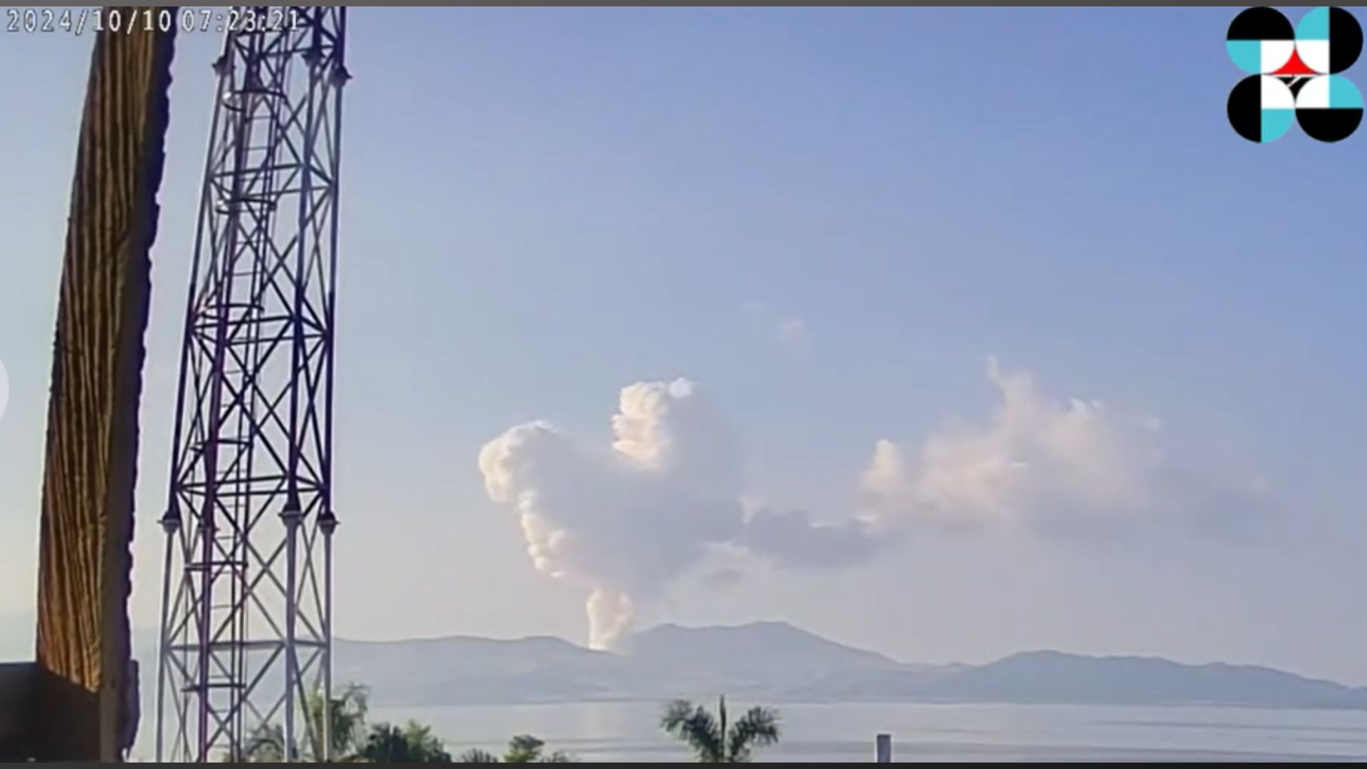 Bulkang Taal nakapagtala ng minor phreatic eruption ngayong umaga