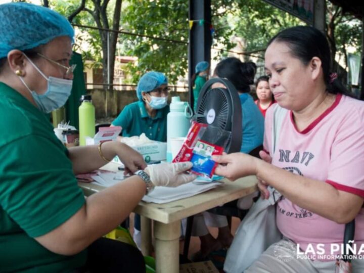 Higit 700 residente nabenepisyuhan sa Health and Wellness Caravan ng Las Pin̈as LGU