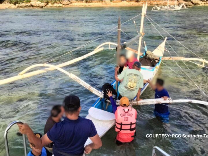 3 crew ng nasirang yate sa Occidental Mindoro, nailigtas ng PCG