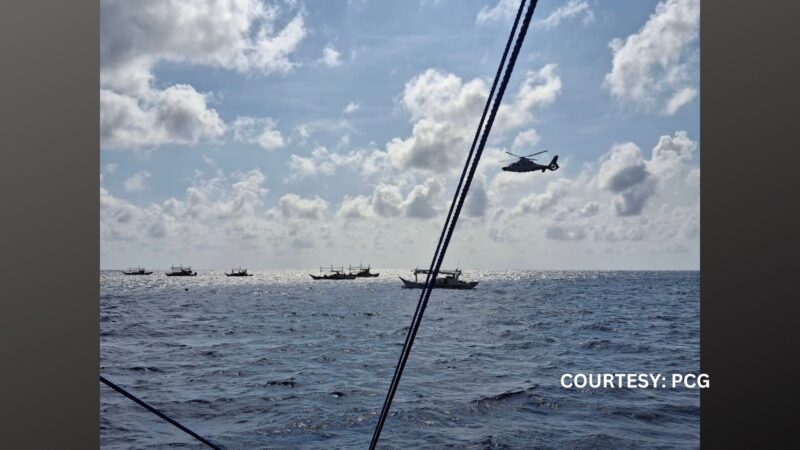 Coast Guard nagtalaga ng dalawang barko sa Rozul Reef para bantayan ang mga mangingisdang Pinoy