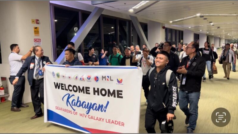 17 Pinoy na binihag ng Houthi rebels sa Red Sea, nakauwi na ng bansa