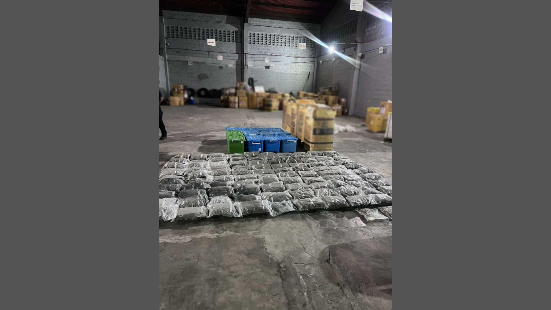 P6.1M na halaga ng unclaimed parcel na naglalaman ng marijuana isinuko sa Las Piñas City