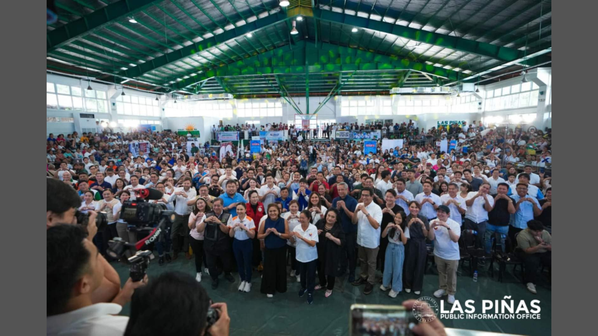 Higit 1,500 Las Piñeros tumanggap ng libreng health services mula sa Lab for All Caravan