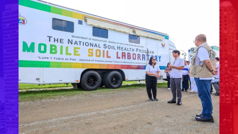 Mobile Soil Laboratories ipinagkaloob sa mga magsasaka sa 16 na rehiyon sa bansa