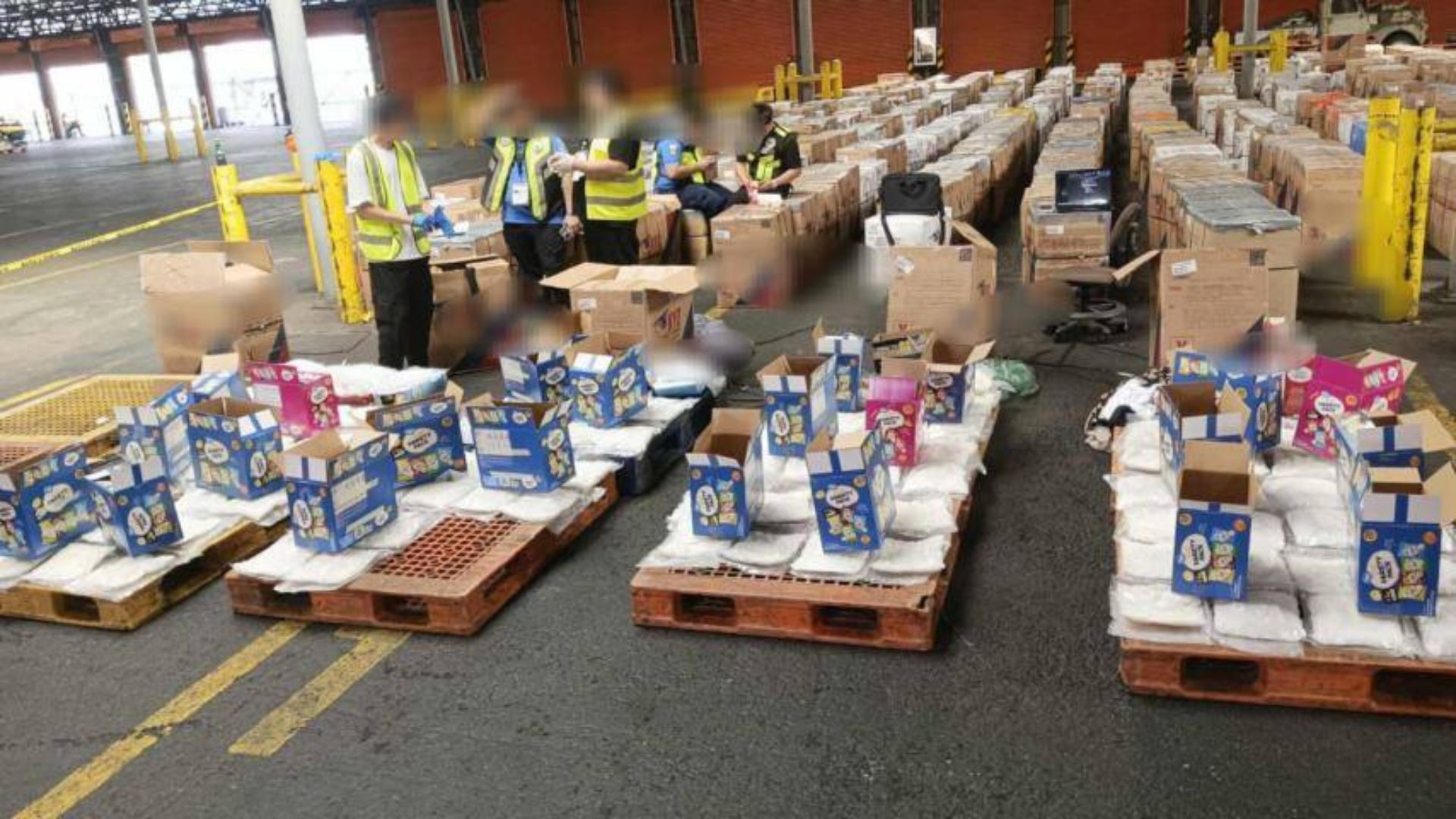 P749M na halaga ng shabu nadiskubre sa loob ng balikbayan boxes sa MICP