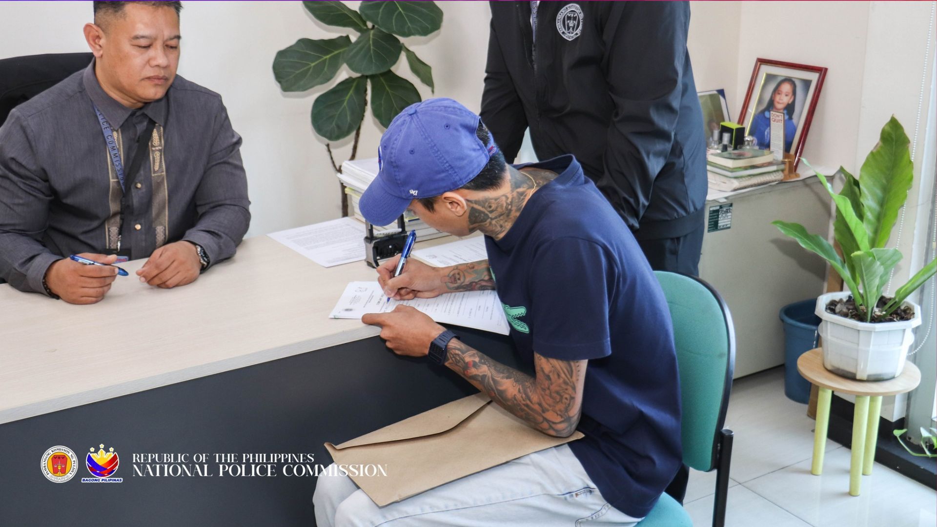 Fire Volunteer nagsampa na ng reklamo laban sa nakaalitang pulis sa away-trapiko