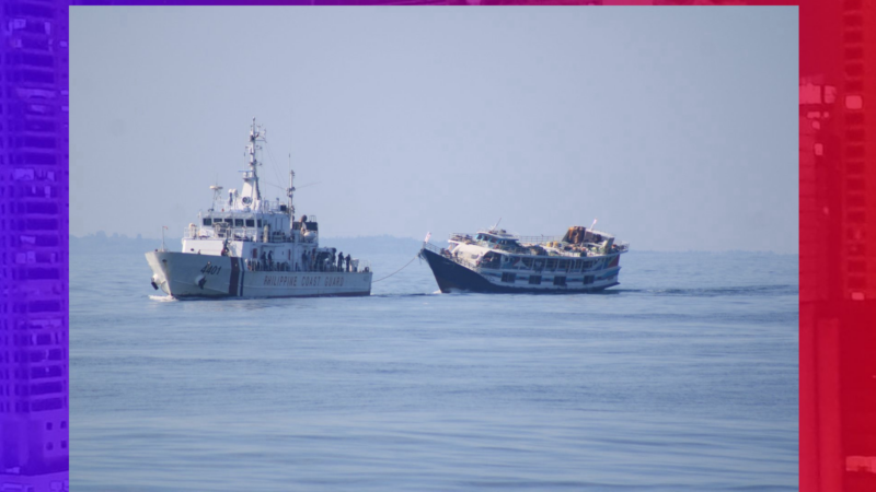 Higit 200 sakay ng nagkaproblemang barko sa Basilan nailigtas ng PCG