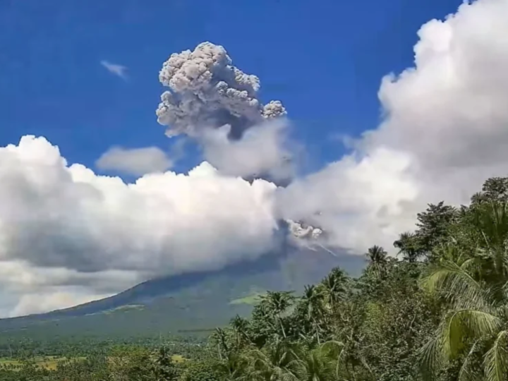 Alert Level 3 itinaas sa Bulkang Mayon