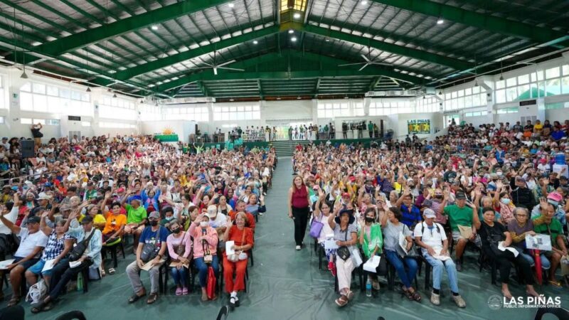 Higit 2,100 na seniors sa Las Piñas City tumanggap ng social pension